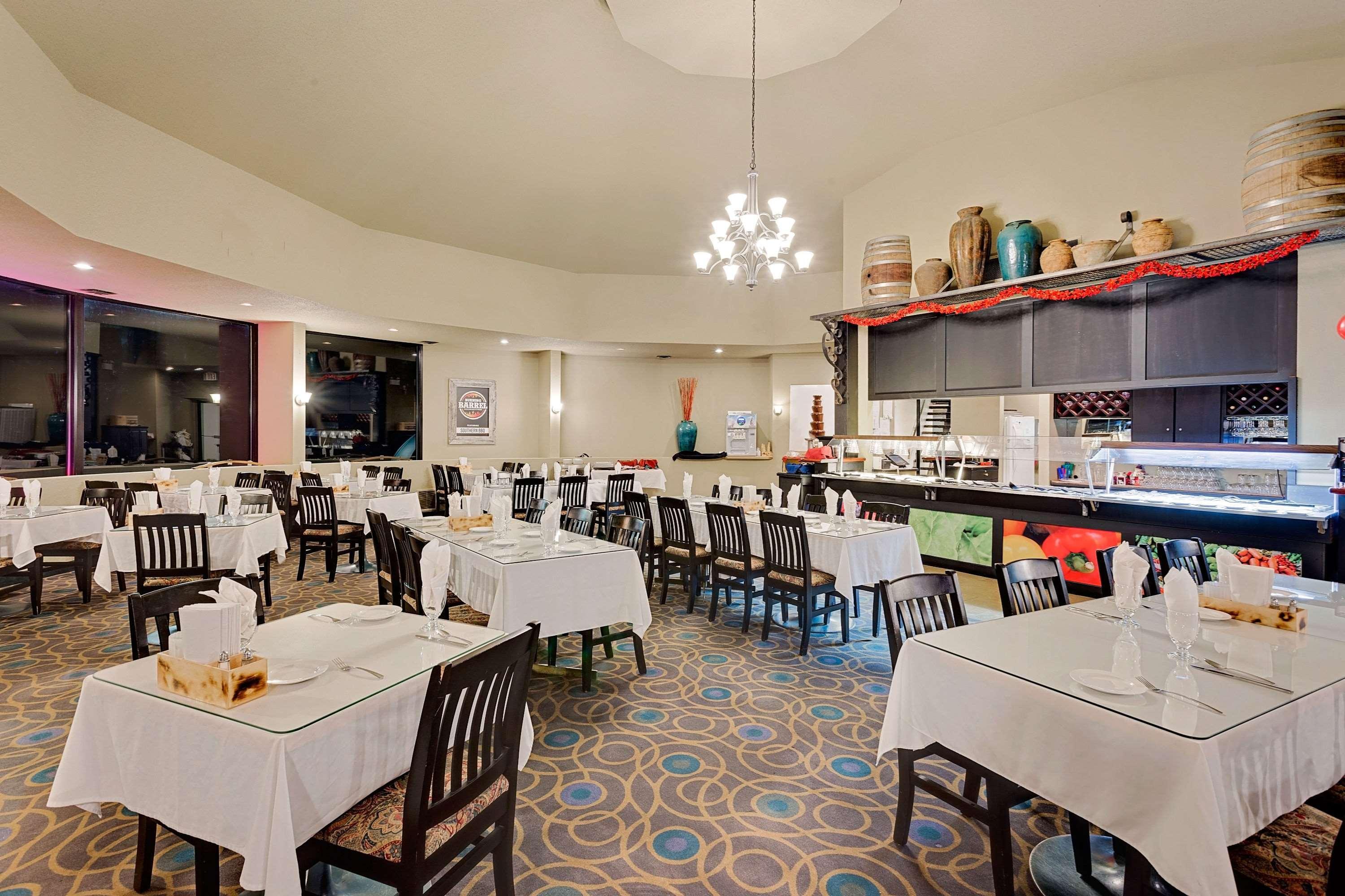 Ramada By Wyndham Kamloops Exterior foto