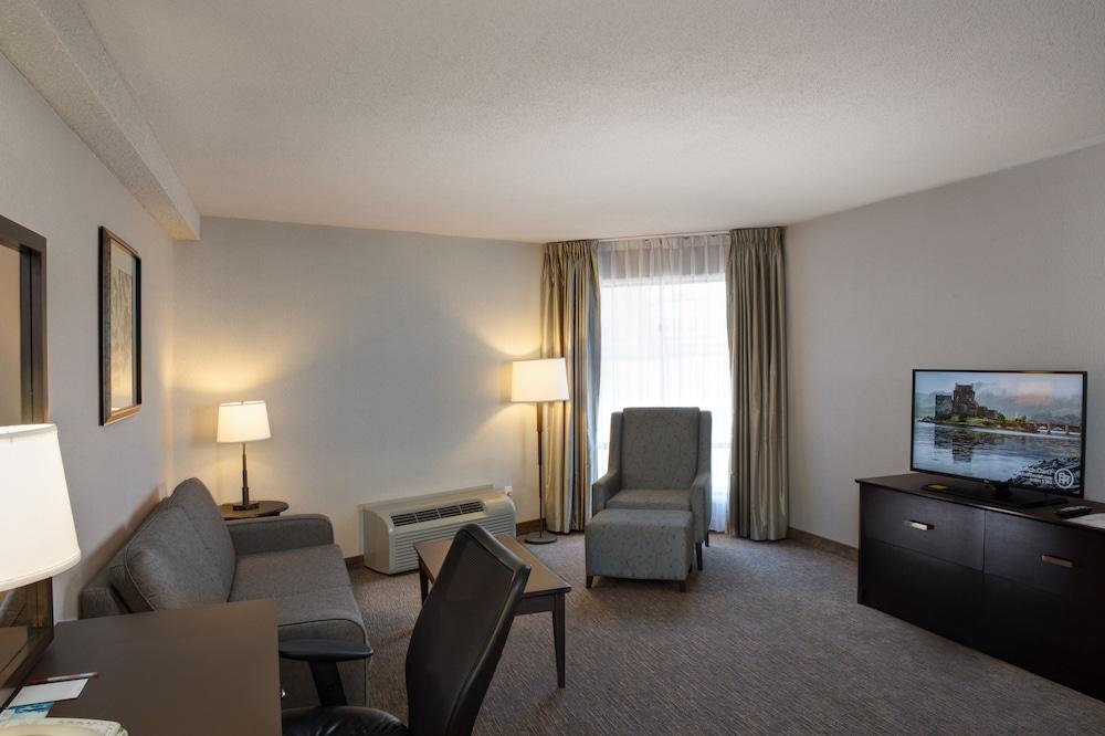 Ramada By Wyndham Kamloops Exterior foto