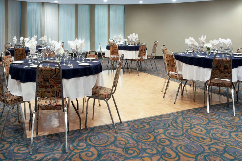 Ramada By Wyndham Kamloops Facilidades foto