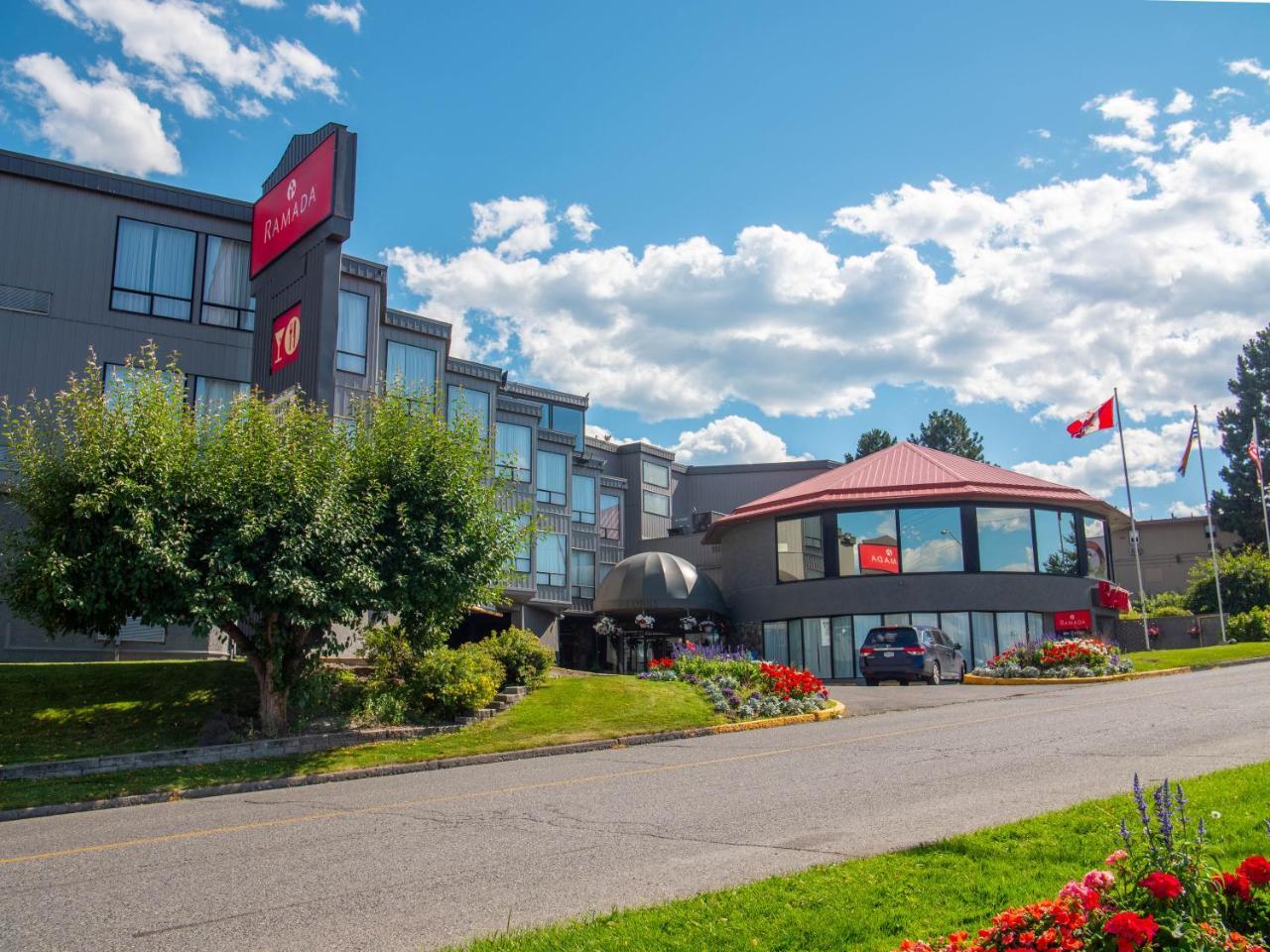 Ramada By Wyndham Kamloops Hotel Exterior foto