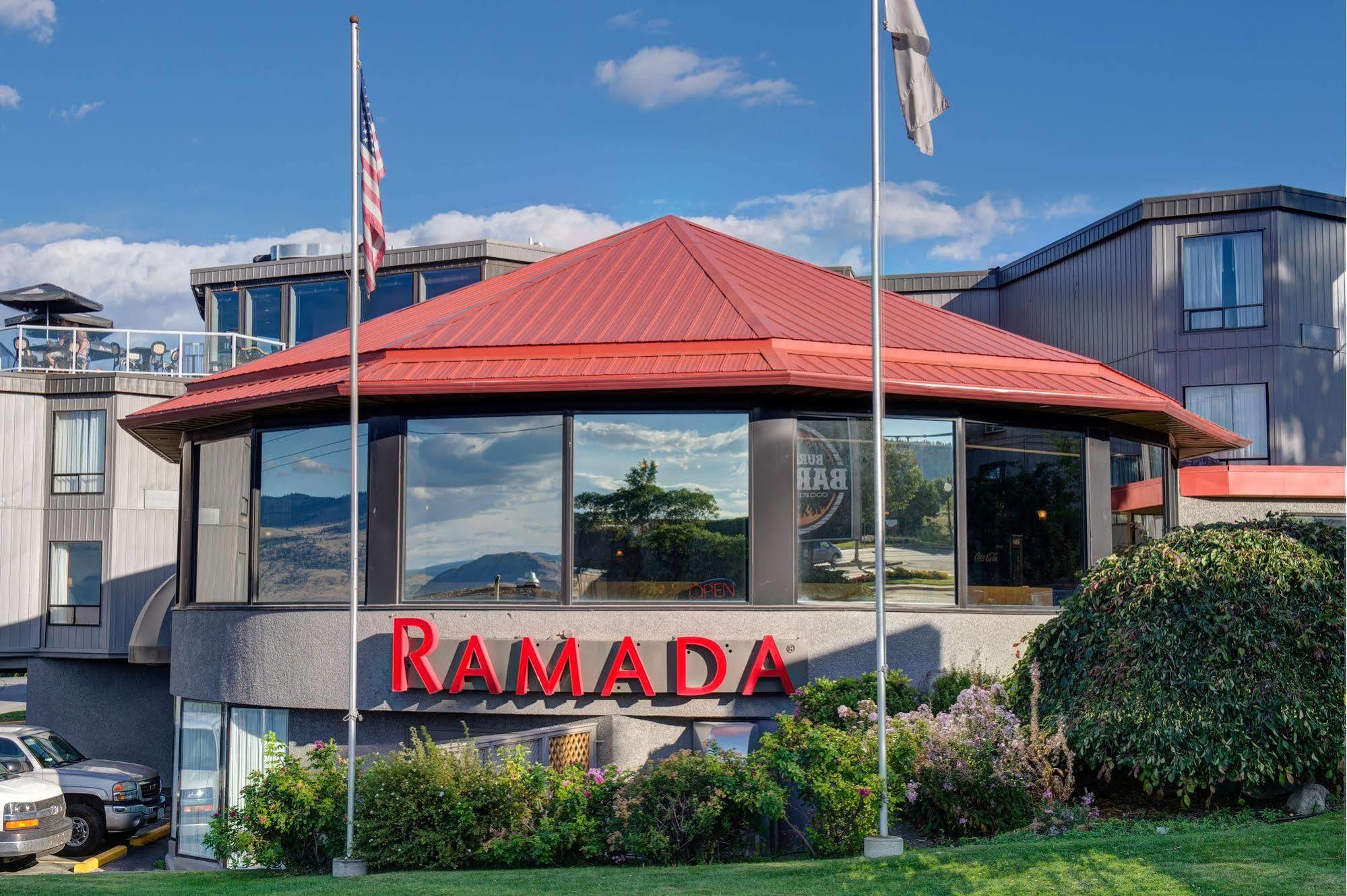 Ramada By Wyndham Kamloops Hotel Exterior foto